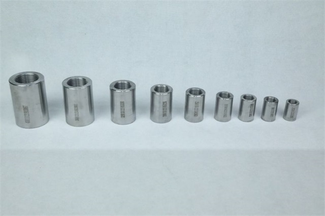 奈曼直螺纹钢筋套筒批发价格